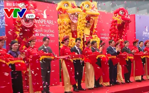 Phó Thủ tướng Vương Đình Huệ dự khai trương khách sạn Vinpearl Hà Tĩnh