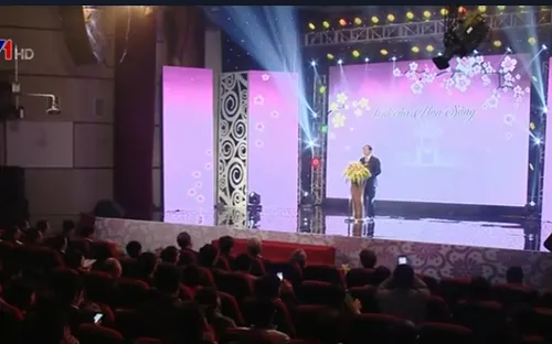 Chủ tịch nước dự chương trình nghệ thuật “Lời của non sông” của VOV