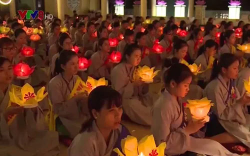 Nét đẹp mùa Vu Lan báo hiếu