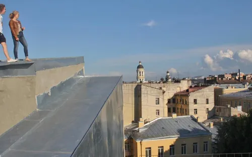 Độc đáo du lịch trên mái nhà tại St.Petersburg, Nga