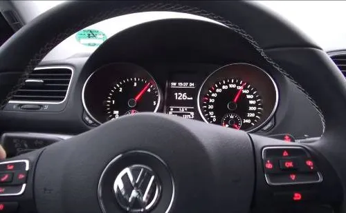 Volkswagen thu hồi hơn nửa triệu xe vì lỗi kỹ thuật