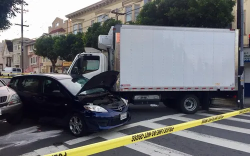 Mỹ: Xe tải lao vào người đi bộ tại San Francisco