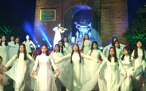 Chương trình giao lưu nghệ thuật "Khúc ca hoà bình" (20h15, thứ Sáu, 26/1)