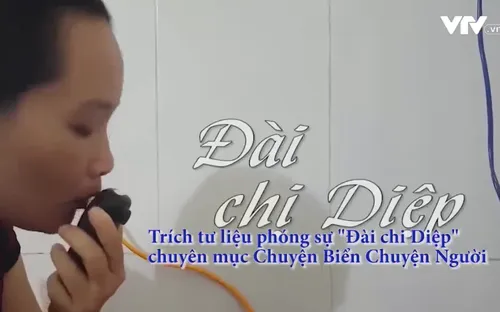 Người phụ nữ báo bão