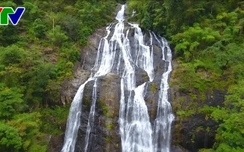 Ninh Thuận: Phát hiện hệ thống thác kỳ vĩ trong rừng nguyên sinh