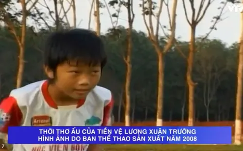 [Video] Những hình ảnh "cute" của đội trưởng U23 Xuân Trường thời đá bóng chân đất