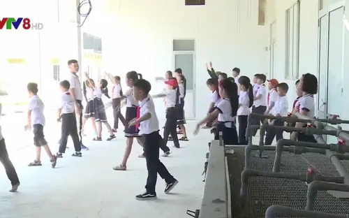 Thừa Thiên Huế: Hàng trăm học sinh tiểu học phải học nhờ tại cơ sở thuỷ sản