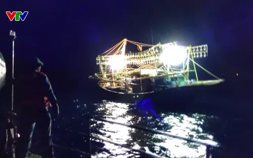 BĐBP Quảng Bình cứu thành công tàu và 5 thuyền viên gặp nạn trên biển