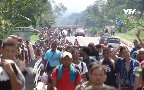 Dòng người di cư Honduras tiếp tục đổ về Mexico