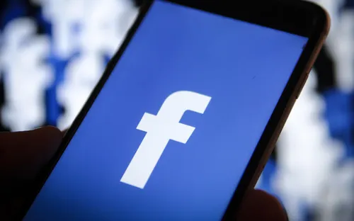 Facebook sàng lọc thông tin tác động tới chính trị