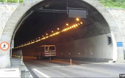 Thua lỗ, nợ 2 tỉ tiền điện, hầm Hải Vân và hầm Đèo Cả không đảm bảo kinh phí vận hành