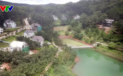 Giải tỏa công trình trái phép tại hồ Tuyền Lâm – Đà Lạt