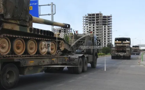 Syria: 2 nhóm nổi dậy rút vũ khí hạng nặng khỏi khu phi quân sự ở Idlib