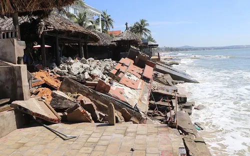 Hàng loạt resort ở bờ biển Phan Thiết bị uy hiếp vì sạt lở