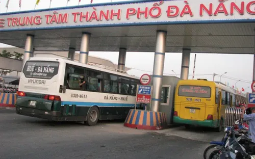 Đà Nẵng: Tăng cường giám sát, xử lý xe dừng đón khách trái phép