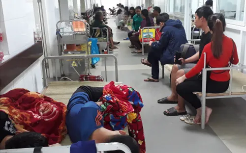 Đà Nẵng: Quá tải vì dịch sốt xuất huyết, người bệnh phải nằm chung giường