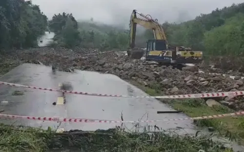 Sạt lở nghiêm trọng tại tỉnh lộ 9 Khánh Hòa