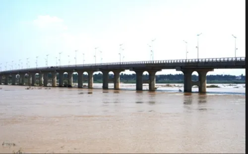 Cầu 650 tỷ đồng qua sông Trà Khúc sắp hoàn thành