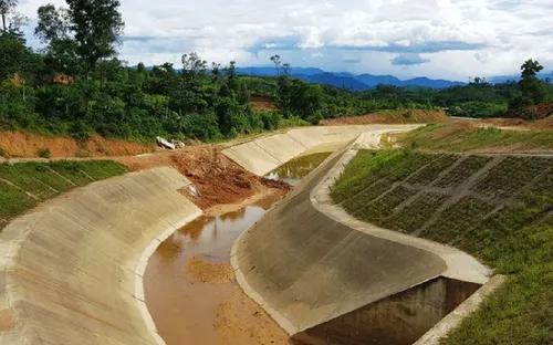 Hà Tĩnh: Công trình thi công dở dang vẫn đưa vào sử dụng