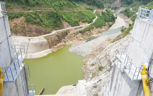 Quảng Nam: Nghịch lý mưa kéo dài, hồ thủy điện vẫn thiếu nước trầm trọng