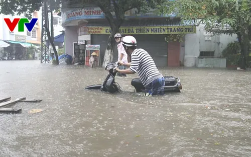 Từ đêm 11/12, dự báo mưa lớn trên diện rộng tiếp diễn từ Nghệ An - Quảng Ngãi