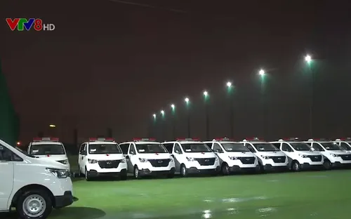 Trao tặng 14 xe cứu thương cho các bệnh viện trên toàn quốc