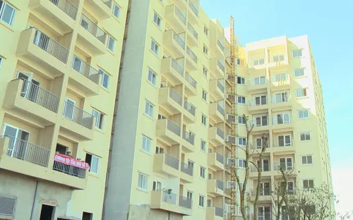 Thừa Thiên-Huế: Người dân bức xúc vì chậm bàn giao nhà ở xã hội