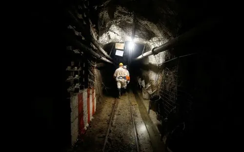 950 thợ mỏ mắc kẹt trong mỏ vàng tại Nam Phi