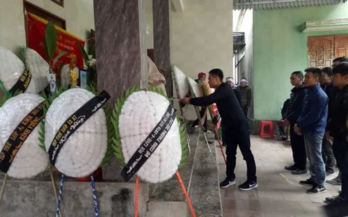 Thủ tướng Chính phủ truy tặng Bằng khen em Hoàng Đức Hải vì dũng cảm cứu người