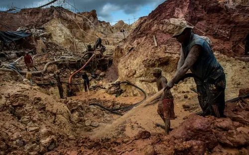 Venezuela truy quét mỏ vàng lậu