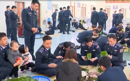 Cảnh sát biển đồng hành cùng ngư dân Quảng Trị đón Tết