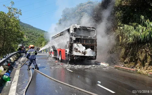 Thủ tướng biểu dương Đà Nẵng xử lý kịp thời xe khách lên đèo Hải Vân bị bốc cháy