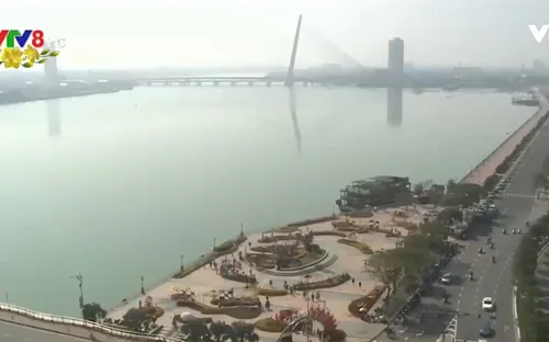 Đà Nẵng: Trời nắng ấm, nhiều điểm vui chơi Tết nhộn nhịp ngày đầu năm