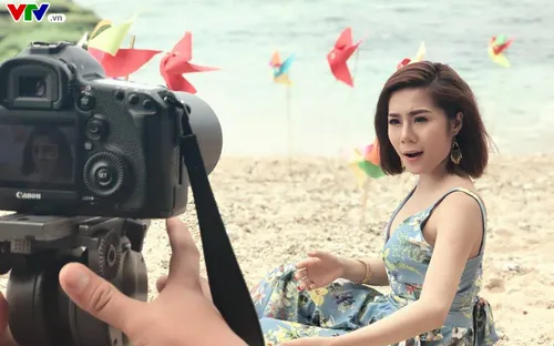 "Bay qua miền hoa nắng"- Chương trình ca nhạc đặc biệt VTV8 dịp Xuân Mậu Tuất