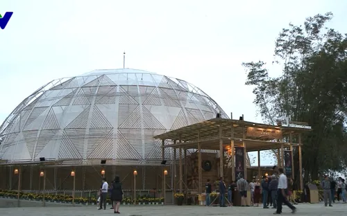 Trung tâm biểu diễn Lune Hội An - Đưa văn hóa Việt ra thế giới