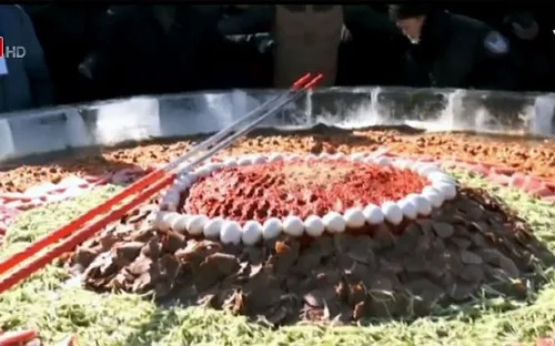 Bát mỳ lạnh có đường kính 4m tại Trung Quốc