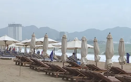 Chấn chỉnh tình trạng lấn chiếm bãi biển Nha Trang