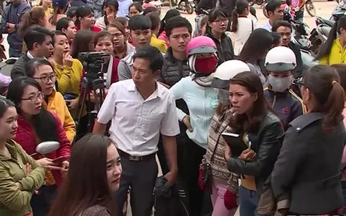 Đắk Lắk: Tạm dừng việc chấm dứt hợp đồng, các giáo viên giảm bớt lo lắng