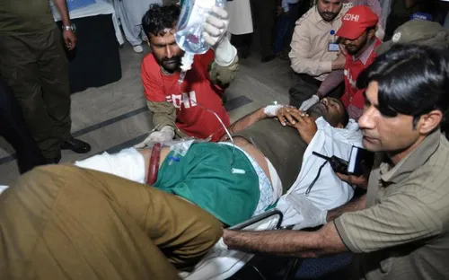 Đánh bom tại Pakistan, hàng chục người thương vong