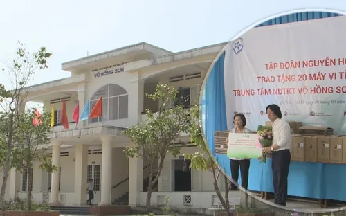 Trao 20 máy tính cho Trung tâm nuôi dạy trẻ khuyết tật tại Quảng Ngãi