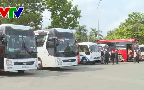 Thừa Thiên Huế: Các điểm đỗ xe du lịch quá tải trong dịp cao điểm