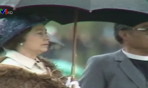 Tiết lộ âm mưa ám sát Nữ hoàng Anh cách đây 37 năm