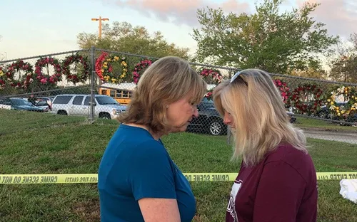 Nhân viên trường học tại Florida được phép mang súng