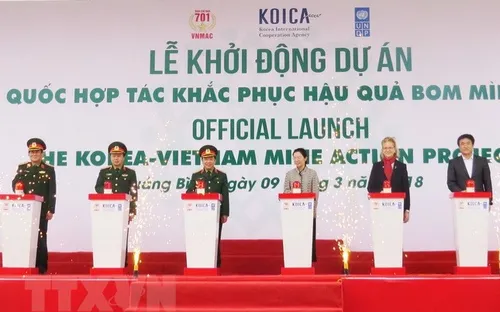 Việt Nam – Hàn Quốc hợp tác khắc phục hậu quả bom mìn sau chiến tranh