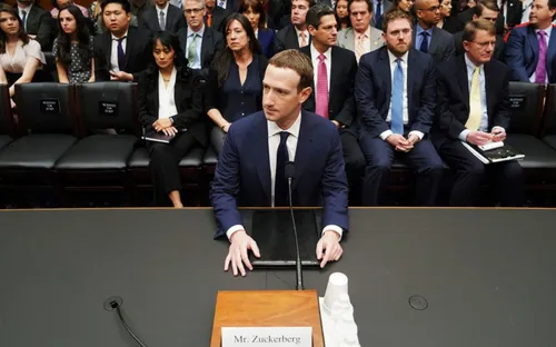 Ông chủ Facebook Zuckerberg tiếp tục ra điều trần trước Quốc hội Mỹ
