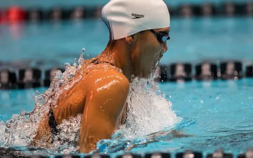 Kình ngư Ánh Viên chiến thắng tại Pro Swim Series