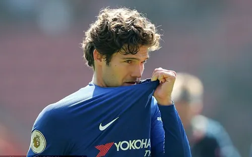 Marcos Alonso lỡ trận bán kết FA Cup vì án treo giò