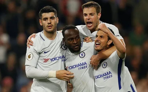 Thắng Burnley, Chelsea nuôi hy vọng top 4