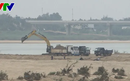 Quảng Ngãi siết chặt quản lý khai thác cát