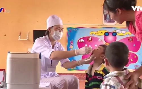 Phòng bại liệt cần tiêm thêm vaccine